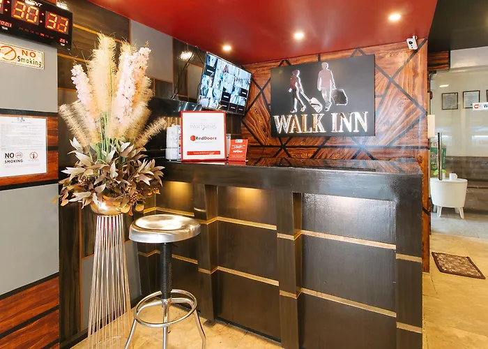 Reddoorz @ Walk Hotel